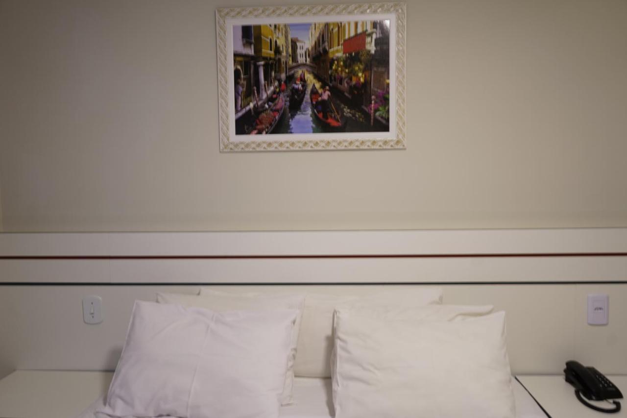 Pak Suites Hotel Luís Eduardo Magalhães Buitenkant foto