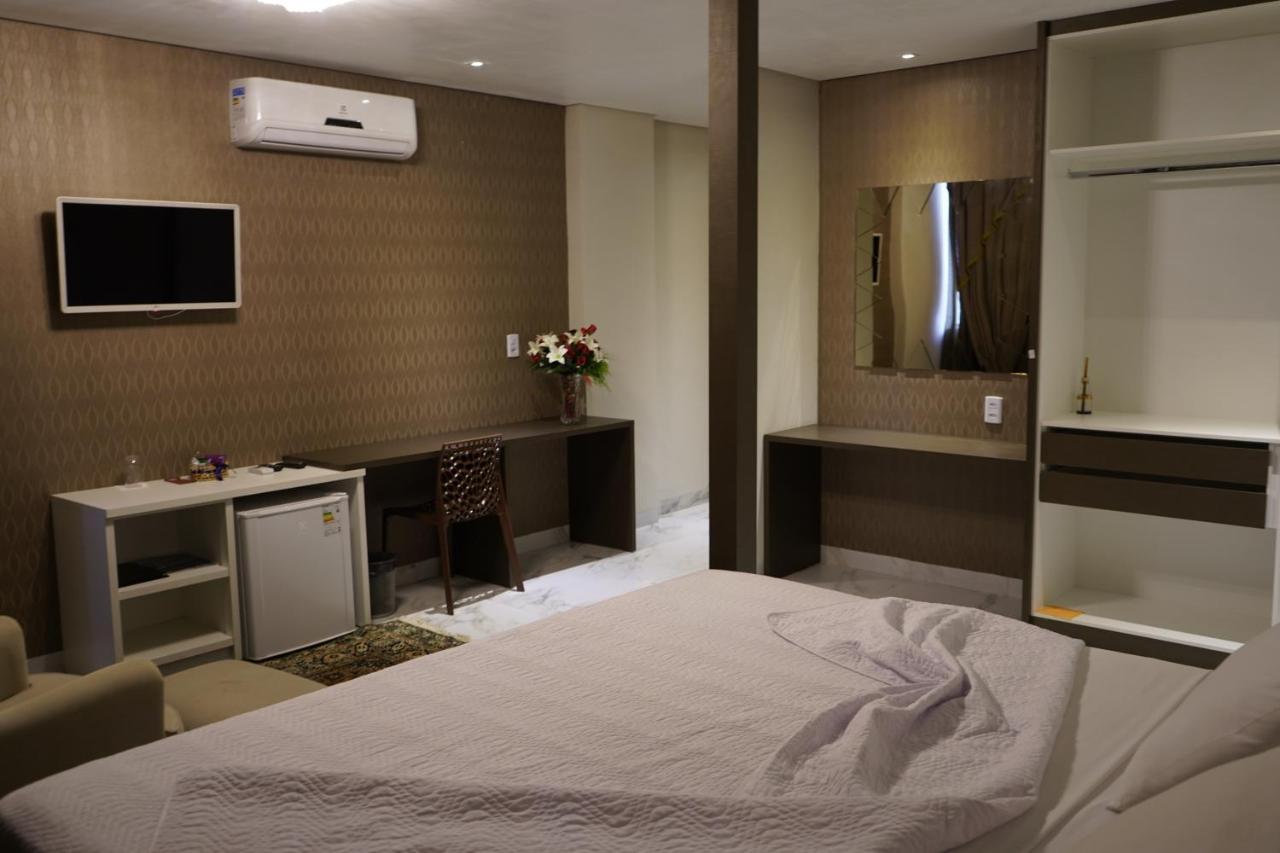 Pak Suites Hotel Luís Eduardo Magalhães Buitenkant foto