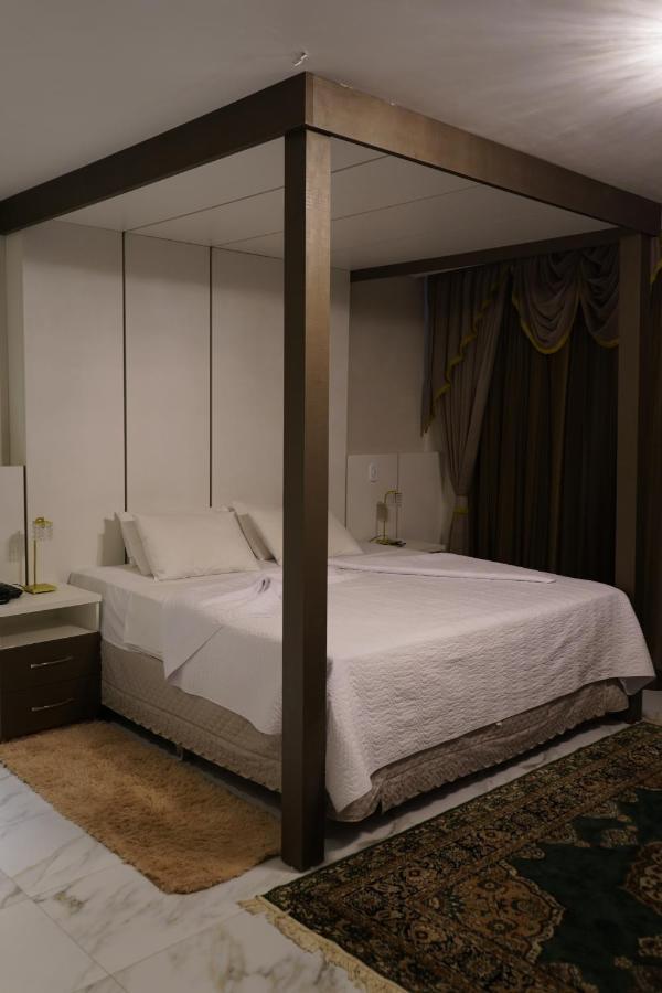 Pak Suites Hotel Luís Eduardo Magalhães Buitenkant foto
