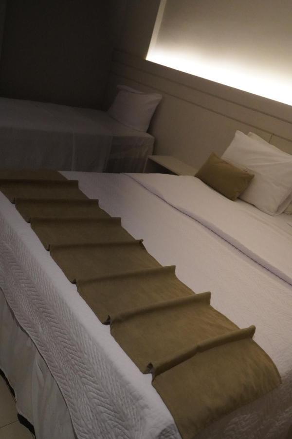 Pak Suites Hotel Luís Eduardo Magalhães Buitenkant foto