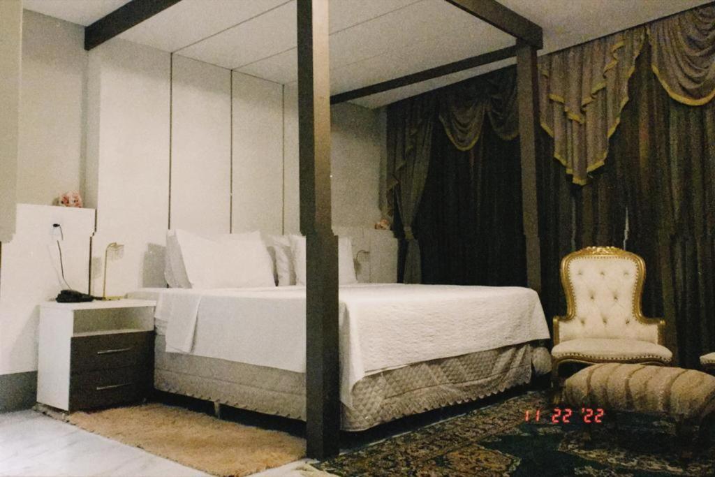 Pak Suites Hotel Luís Eduardo Magalhães Buitenkant foto