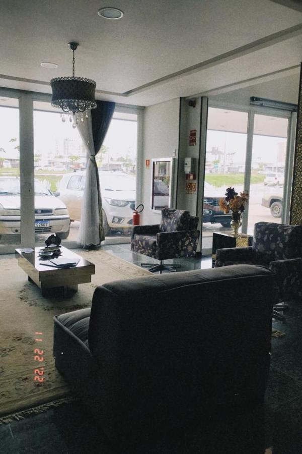 Pak Suites Hotel Luís Eduardo Magalhães Buitenkant foto