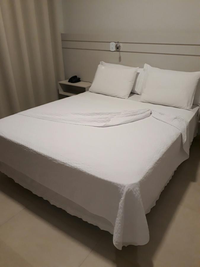 Pak Suites Hotel Luís Eduardo Magalhães Buitenkant foto